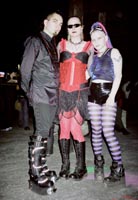 30jun02_010.jpg  415 x 600