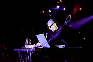 arhaik011.jpg 47 KB 897 x 600