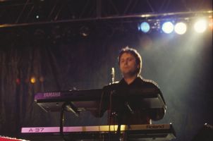 c9cp081.jpg 48 KB 907 x 600