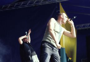 c9cp099.jpg 47 KB 870 x 600