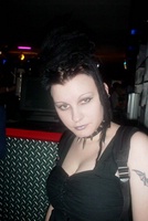 i_edge6_101.jpg 56,6 KB (401 x 600)