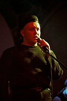 0903ava012.jpg 29 KB 400 x 600