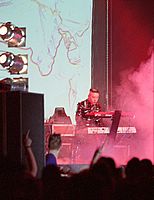 cwgt11_193.jpg 42 KB 462 x 600