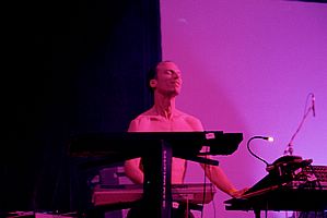 cwgt11_255.jpg 47 KB 897 x 600