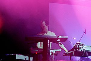 cwgt11_256.jpg 67 KB 904 x 600