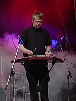 mwgt11_323.jpg 36 KB 450 x 600