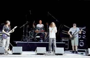 swgt11_400.jpg 85 KB 932 x 600