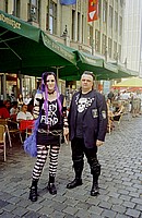 awgt_009.jpg (390 x 600)